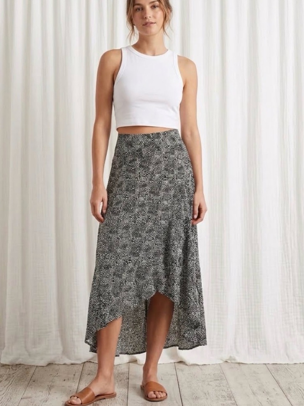 Japna Maxi Skirt Black and White Ditsy Pattern Lightweight Fluid Drape Size L